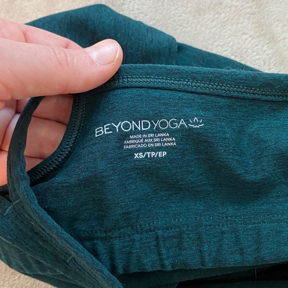Beyond yoga dark spruce space dye set - Picture 3 of 6